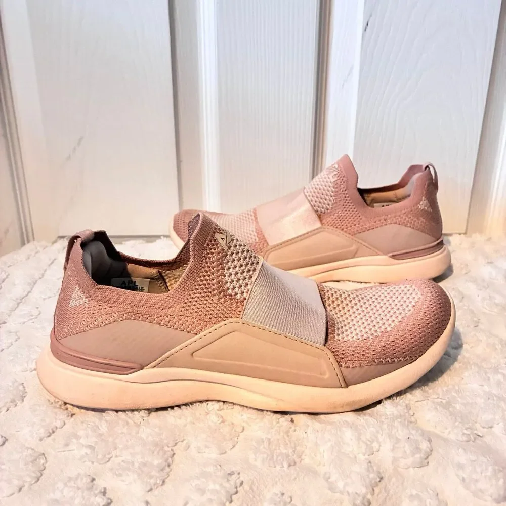 Free People APL Techloom Bliss Sneakers Beachwood Rose Dust Size 7.5